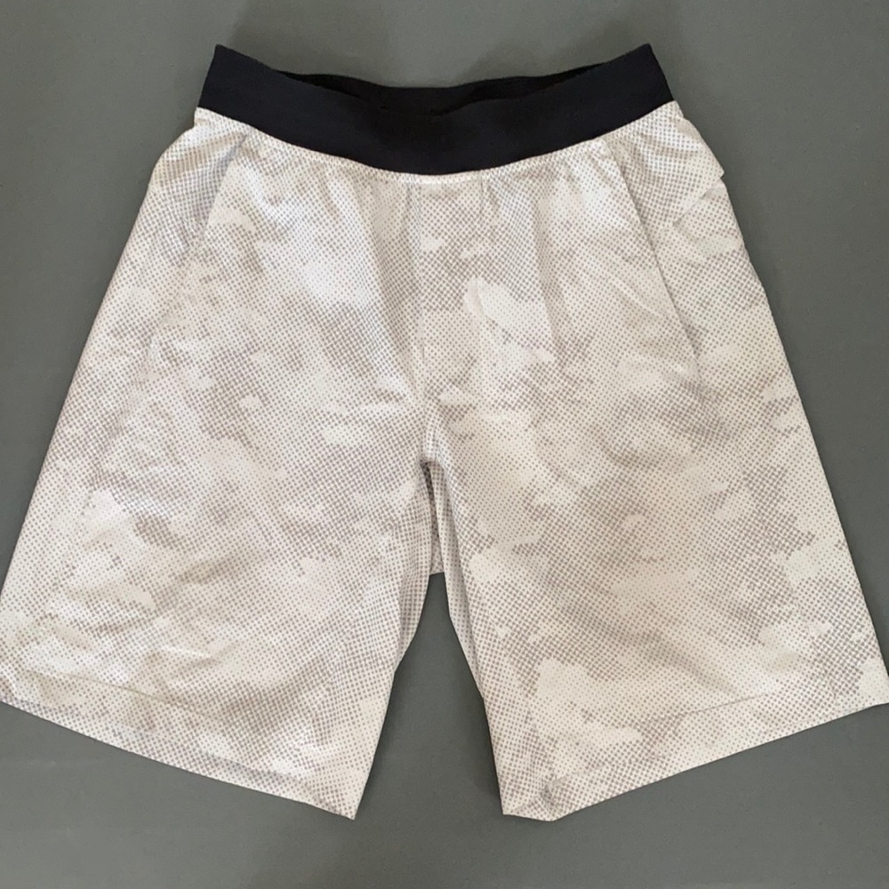 lululemon core shorts (men’s)